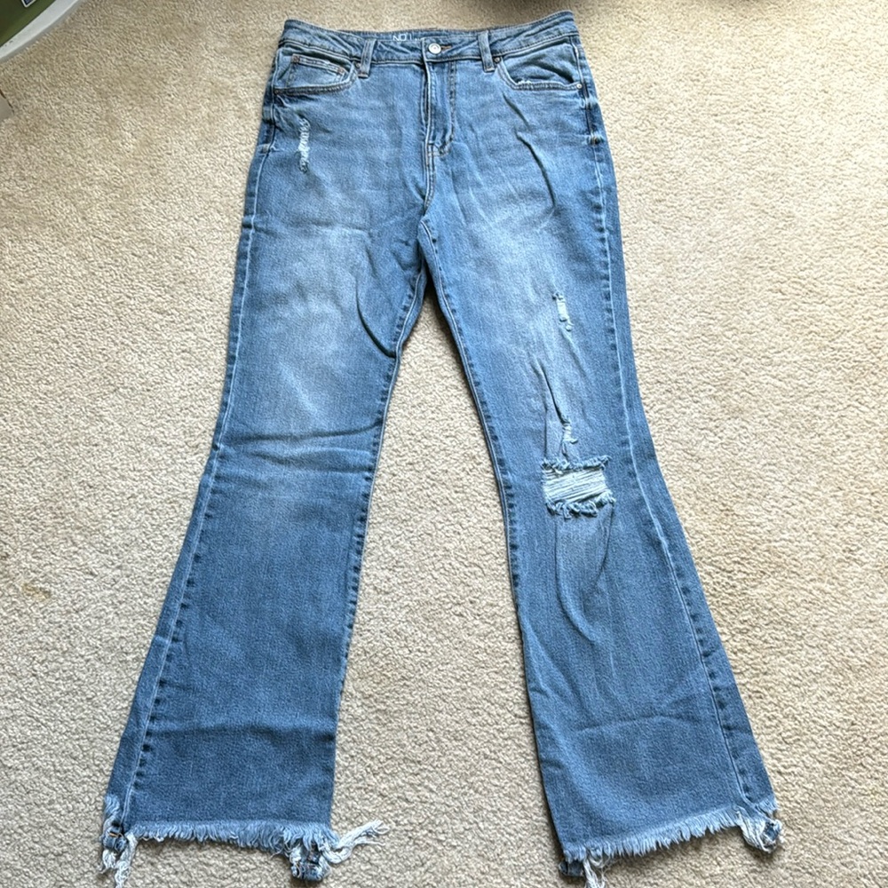 No boundaries flare Jean